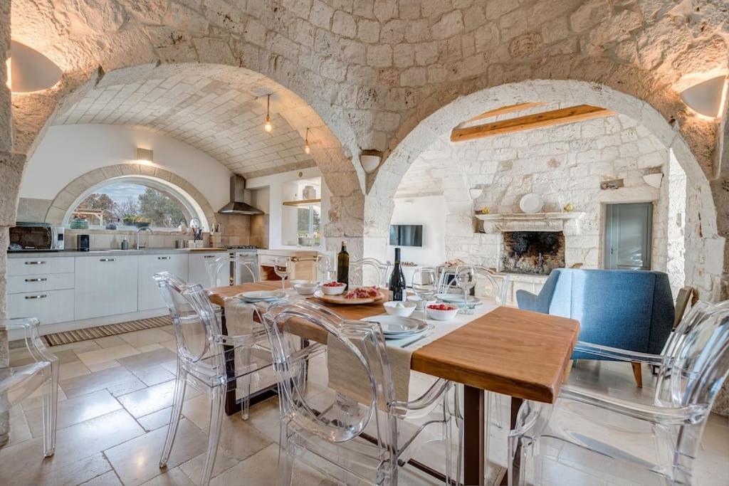 אוסטוני Trulli Gianpaolo - Luxury Villa מראה חיצוני תמונה